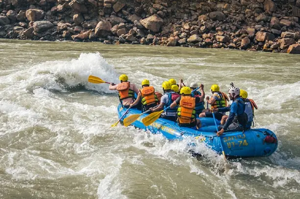 Adventure retreat in Rishikesh - river rafting